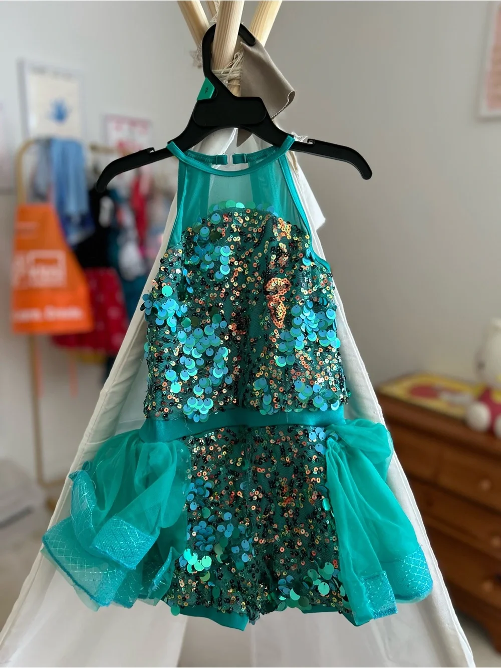 Weissman Dance Costume Turquoise Sequin Bustle Small Child Everyday Popstar